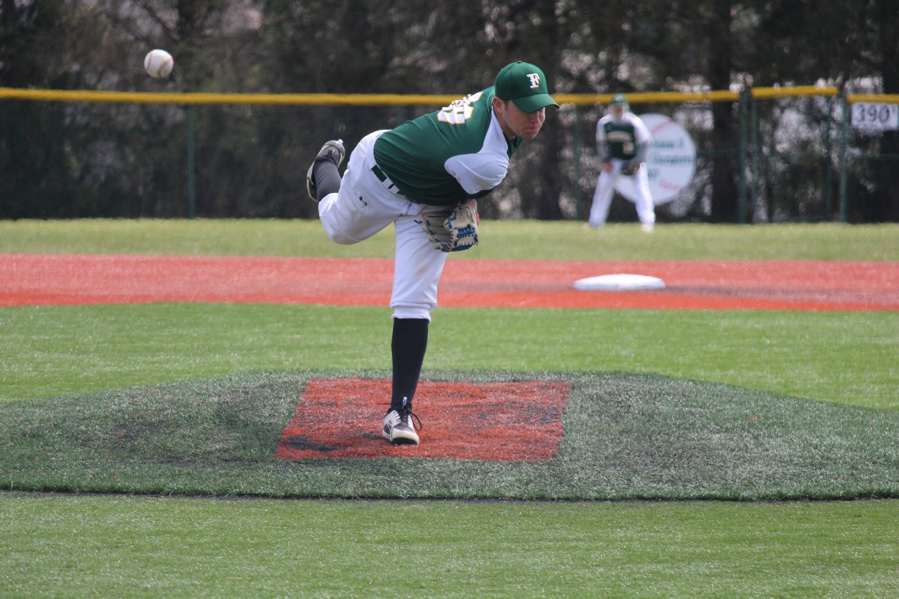 Cougars Swat Hornets To Earn Doubleheader Sweep