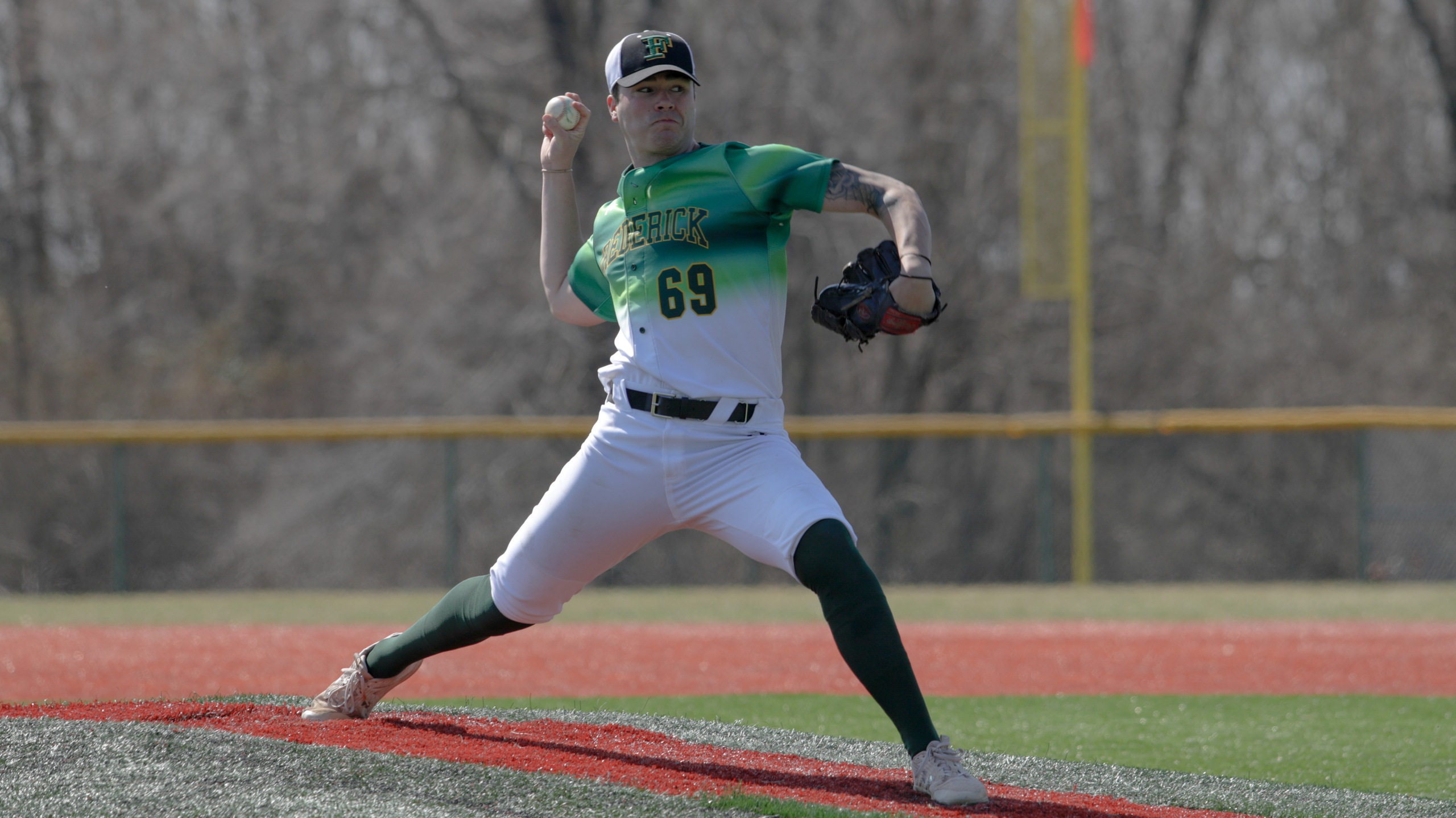 Eight is great! Baseball climbs in national rankings