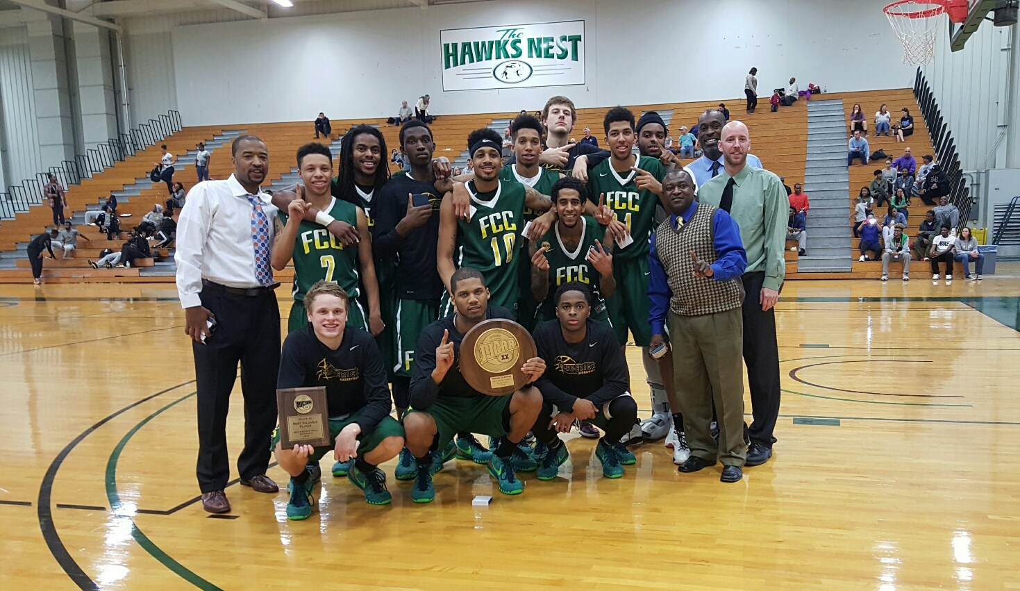 Men's Basketball Captures Region XX B Championship; Punches Ticket To National Tourney