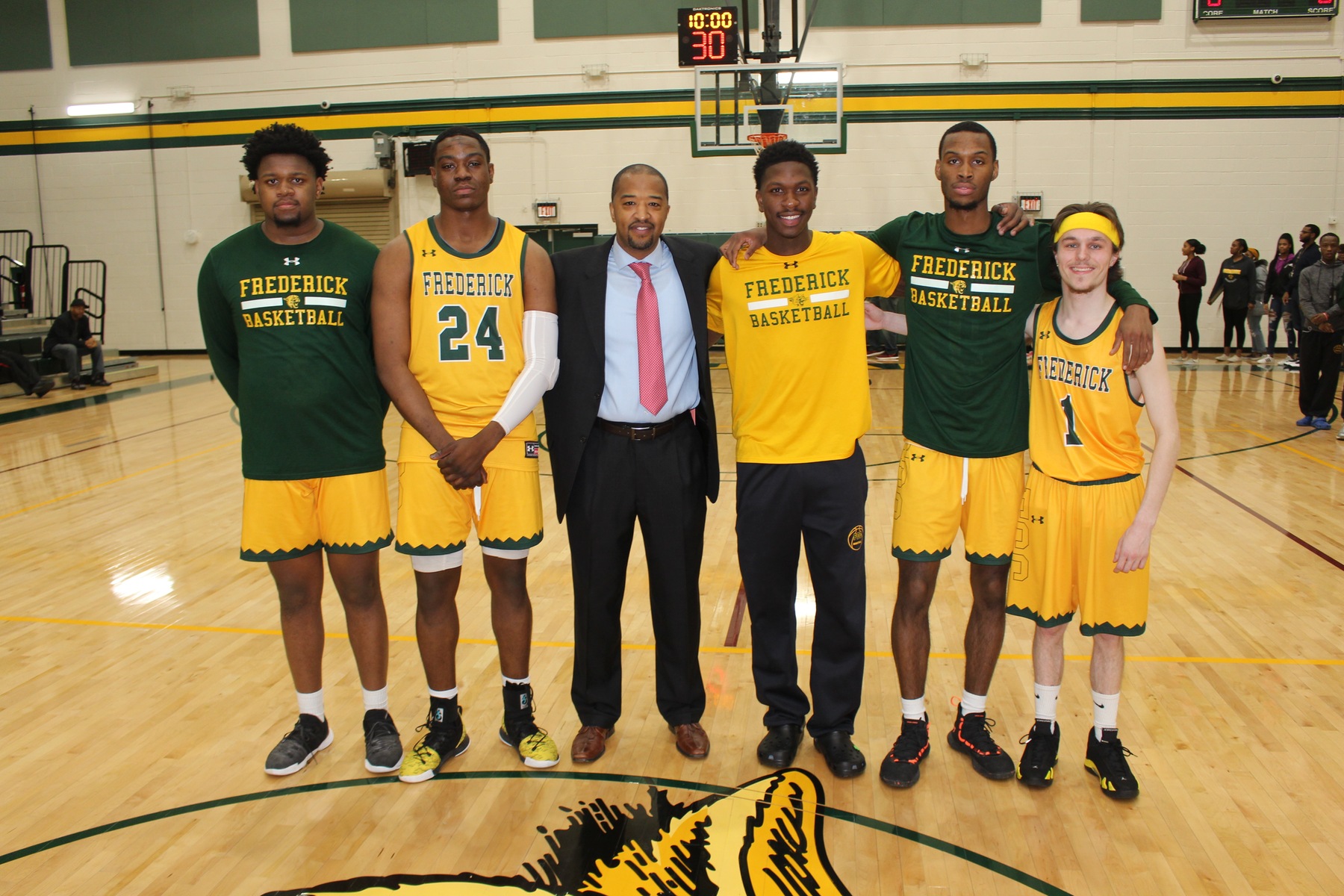 Nighthawks spoil sophomore night for Cougars