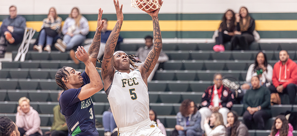 Cougars Dominated Del Tech 93-69