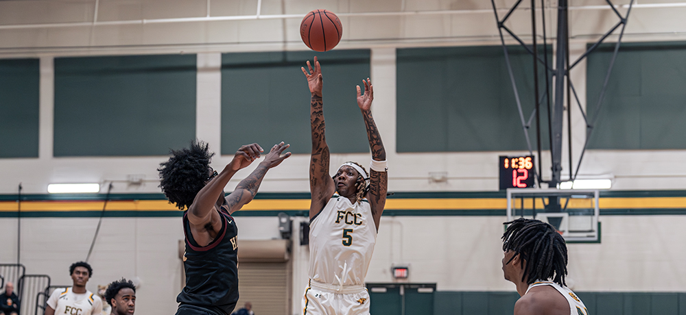 Cougars Drop to Howard 88-59