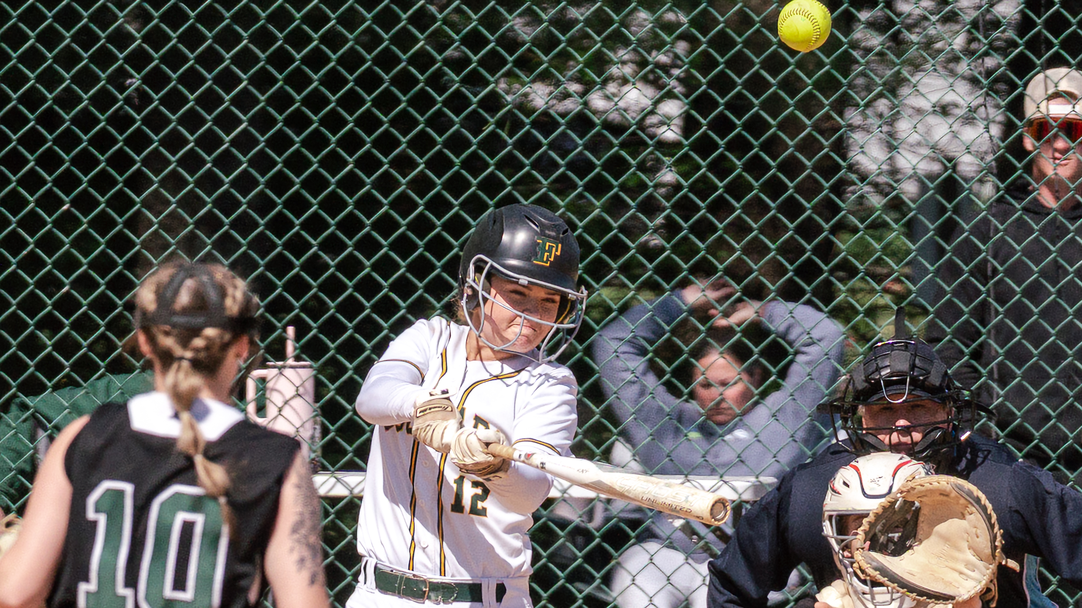 Cougars Split First Day of Quarterfinals, Force Decisive Game Three