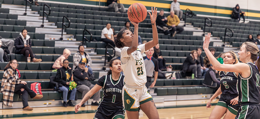 Cougars Battle Hard but Come Up Short Against Hagerstown