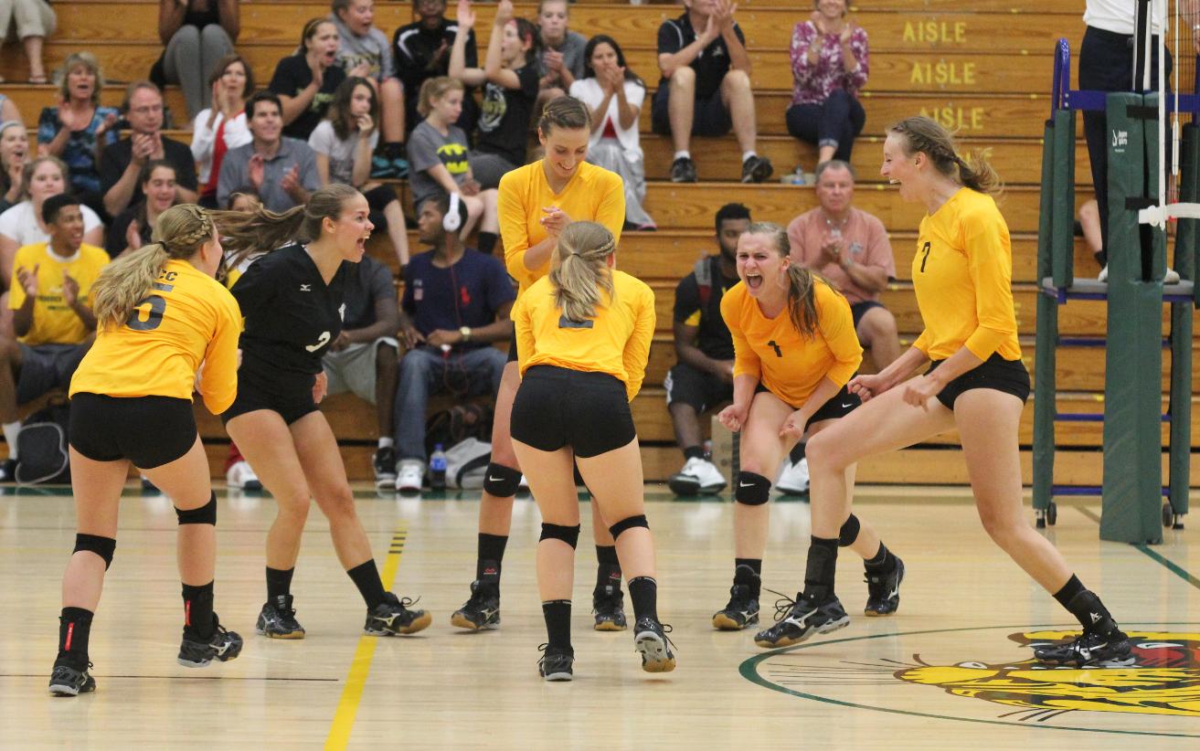 Sweet 16! Cougars Cruise Past Nighthawks To Extend Winning Streak!